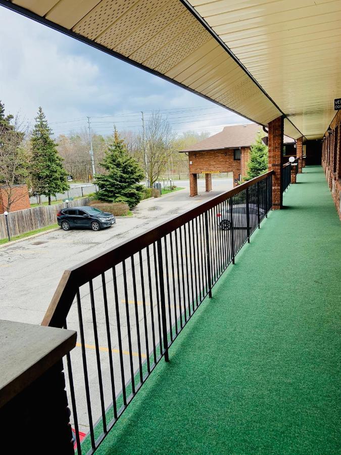 Green Acres Motel Mississauga Exterior photo